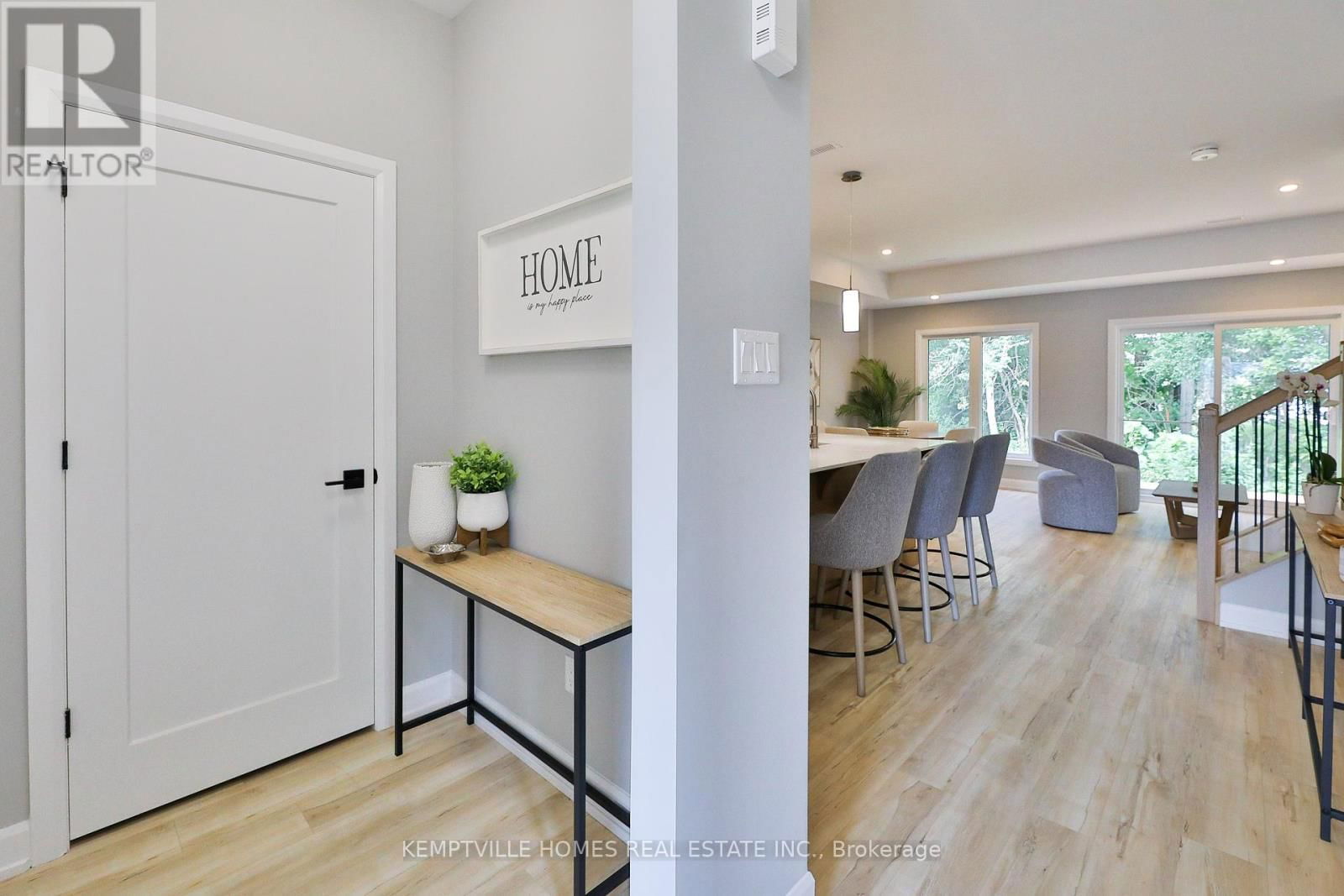 324 LEWIS W STREET Image 6