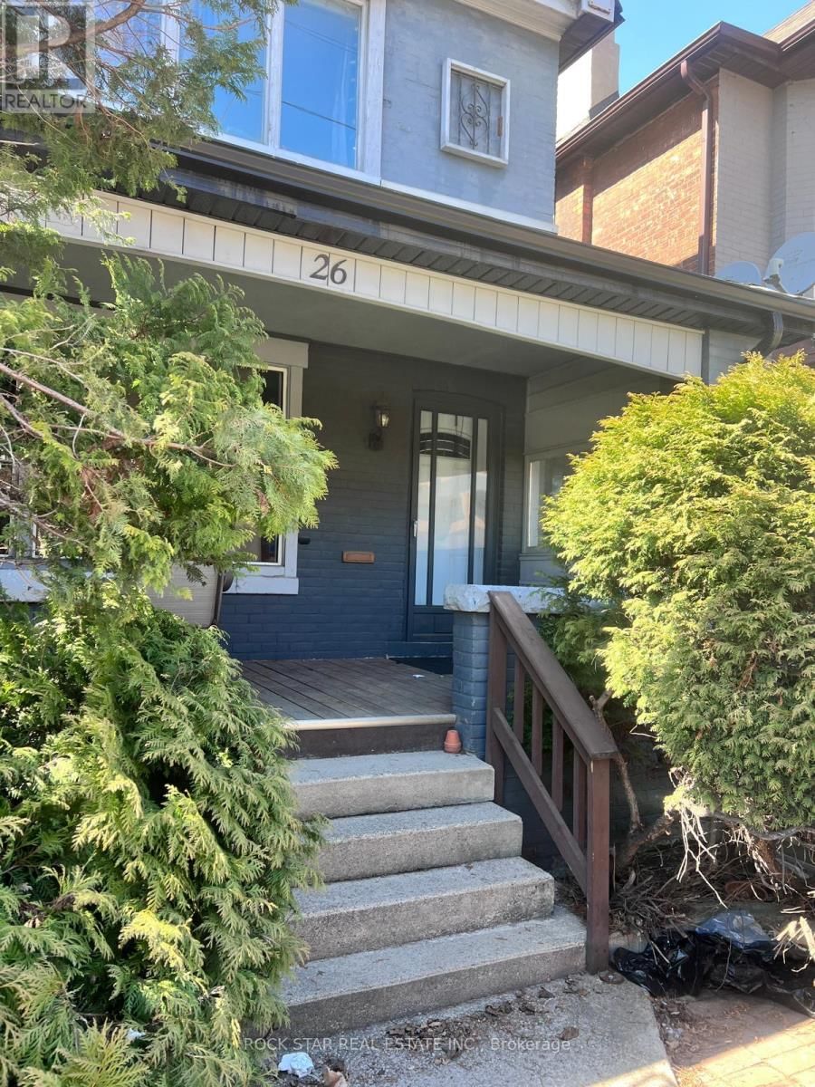 Upper - 26 WENTWORTH STREET SOUTH Image 3