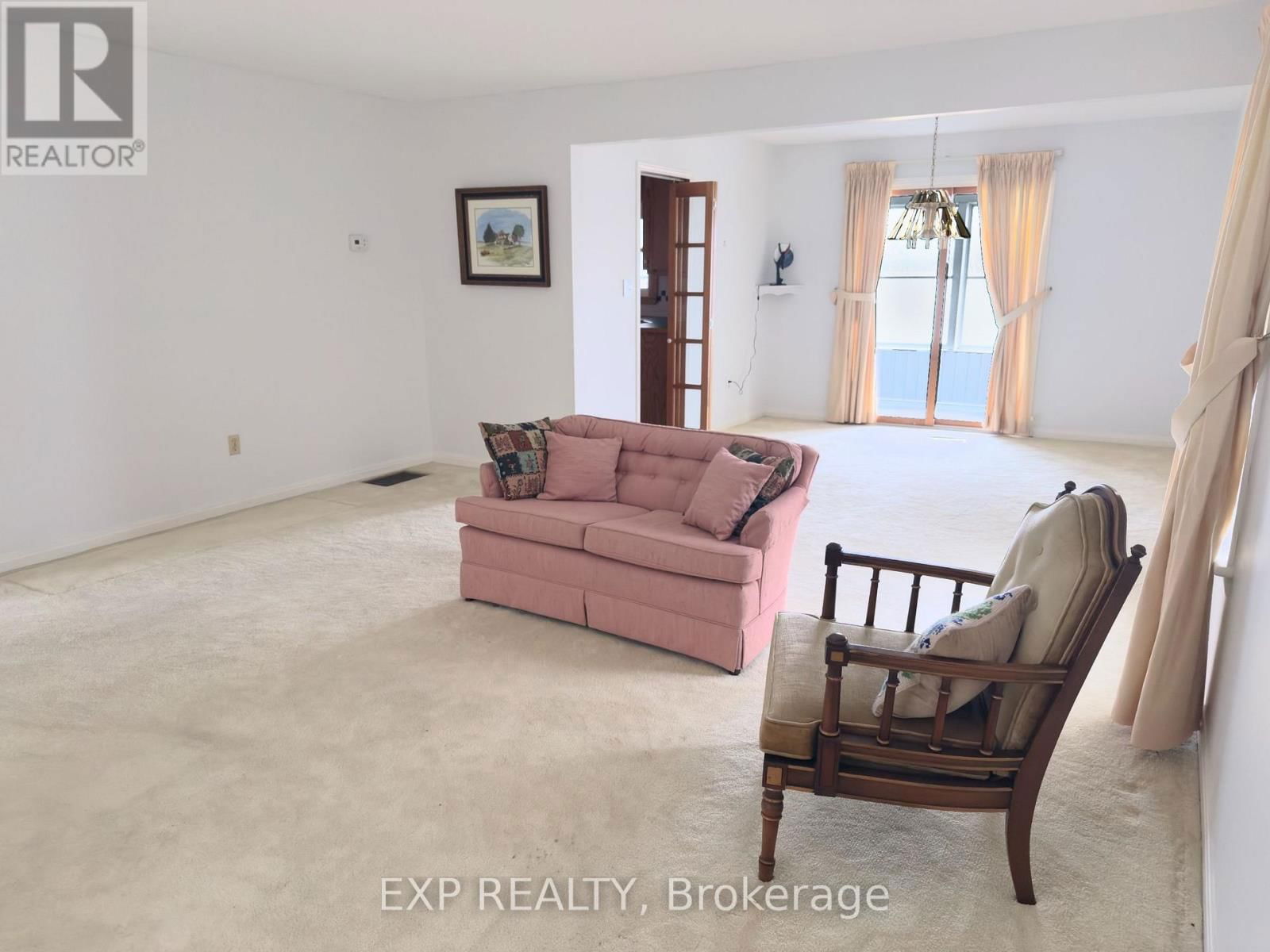 97 HEARTHSTONE DRIVE Image 8