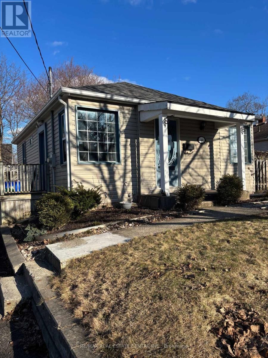 38 ST CLAIR AVENUE Image 1