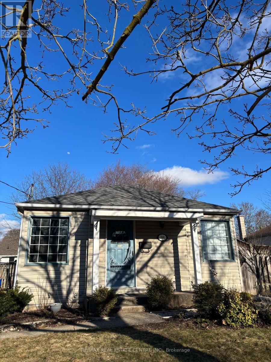 38 ST CLAIR AVENUE Image 2