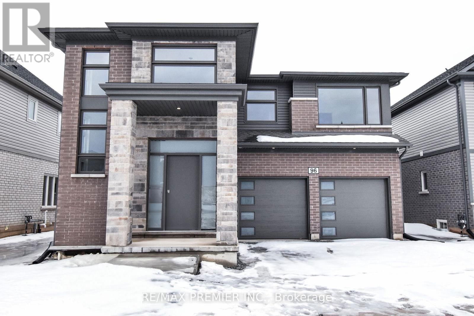 96 ACACIA ROAD Image 1