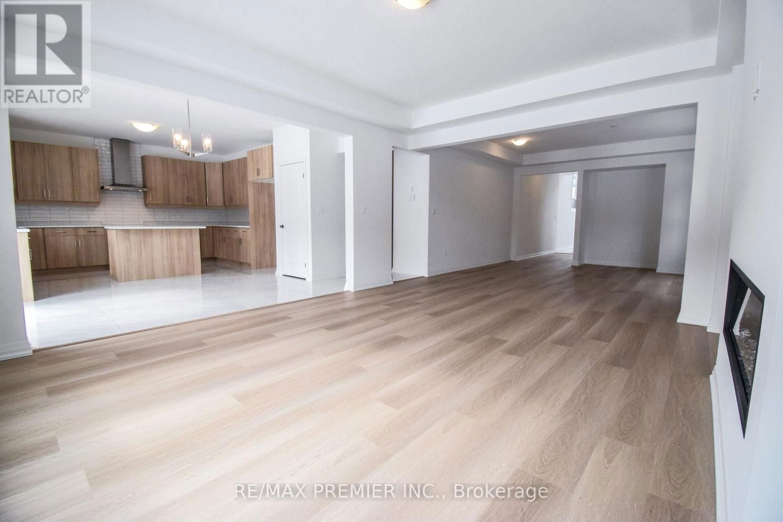 96 ACACIA ROAD Image 12