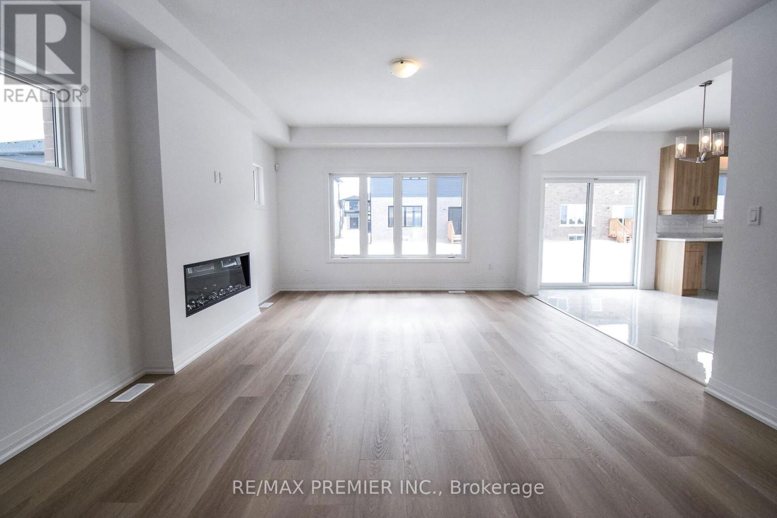96 ACACIA ROAD Image 9