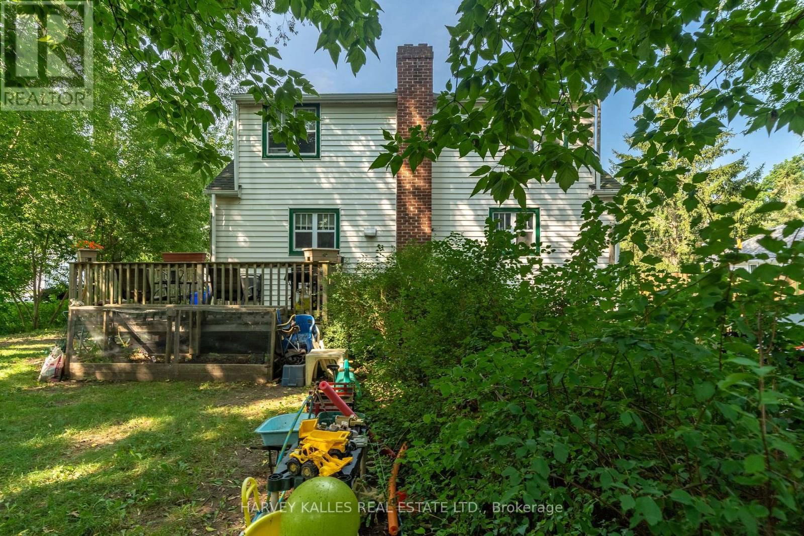 31- 33 WASHBURN STREET Image 14