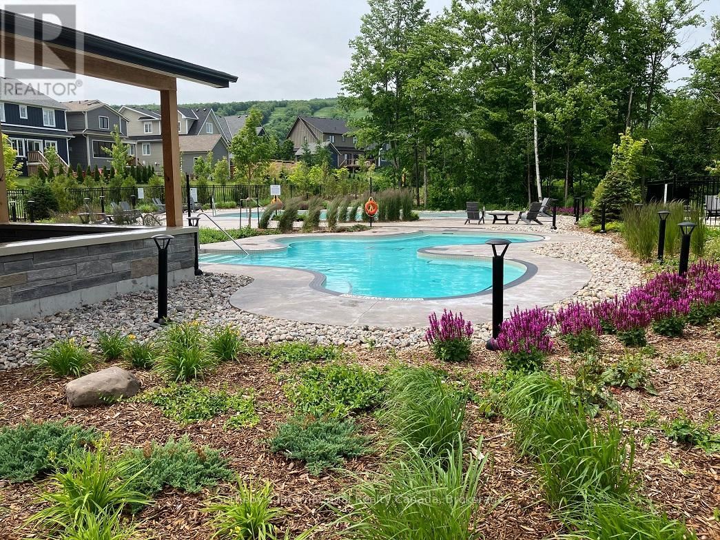 165 YELLOW BIRCH CRESCENT Image 23