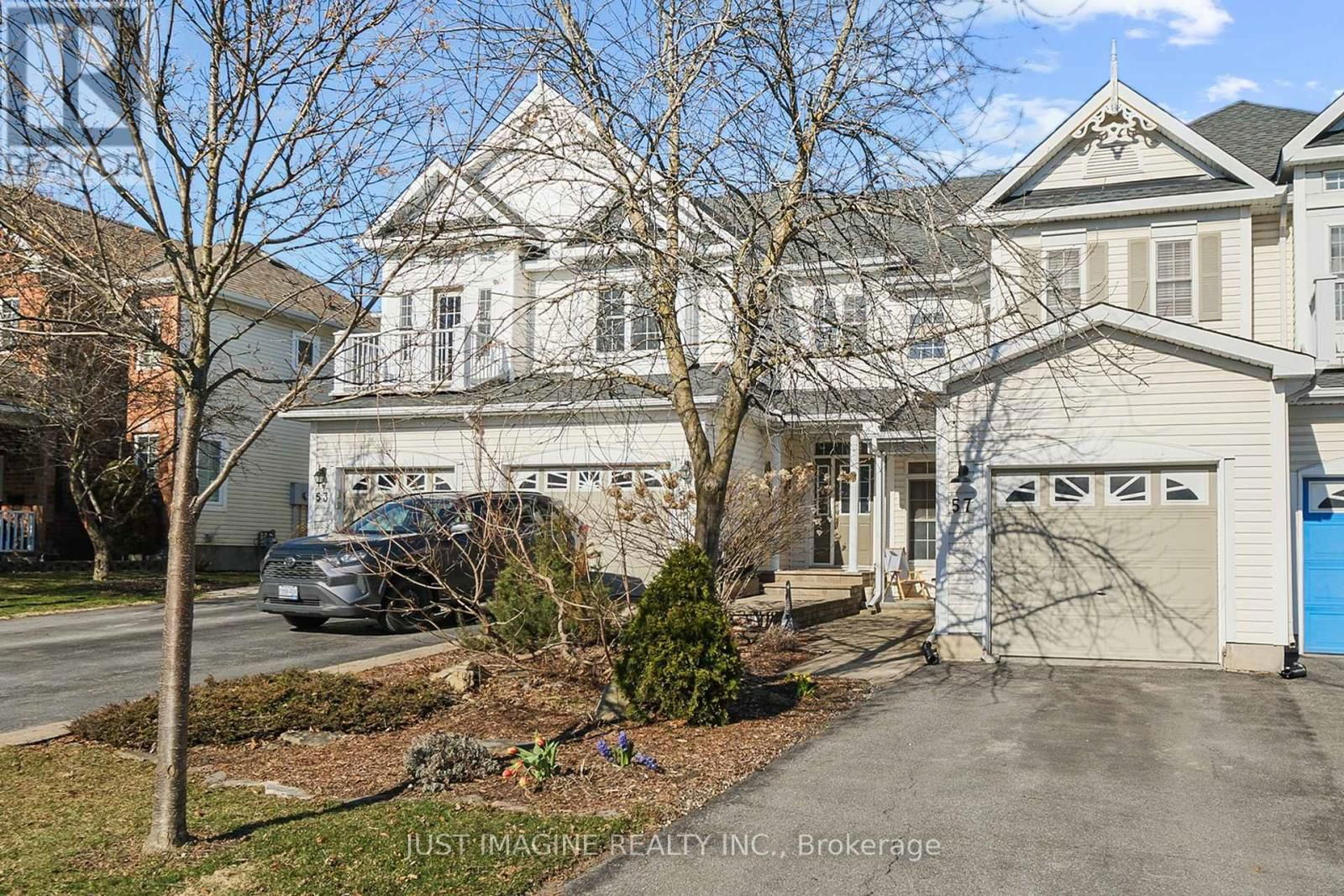 57 HEMLO CRESCENT Image 1