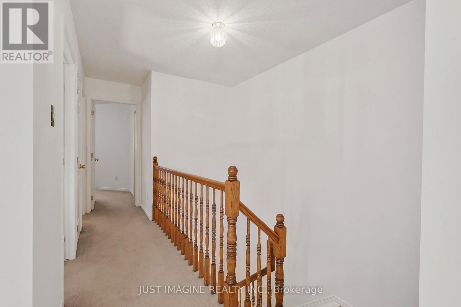 57 HEMLO CRESCENT Image 25