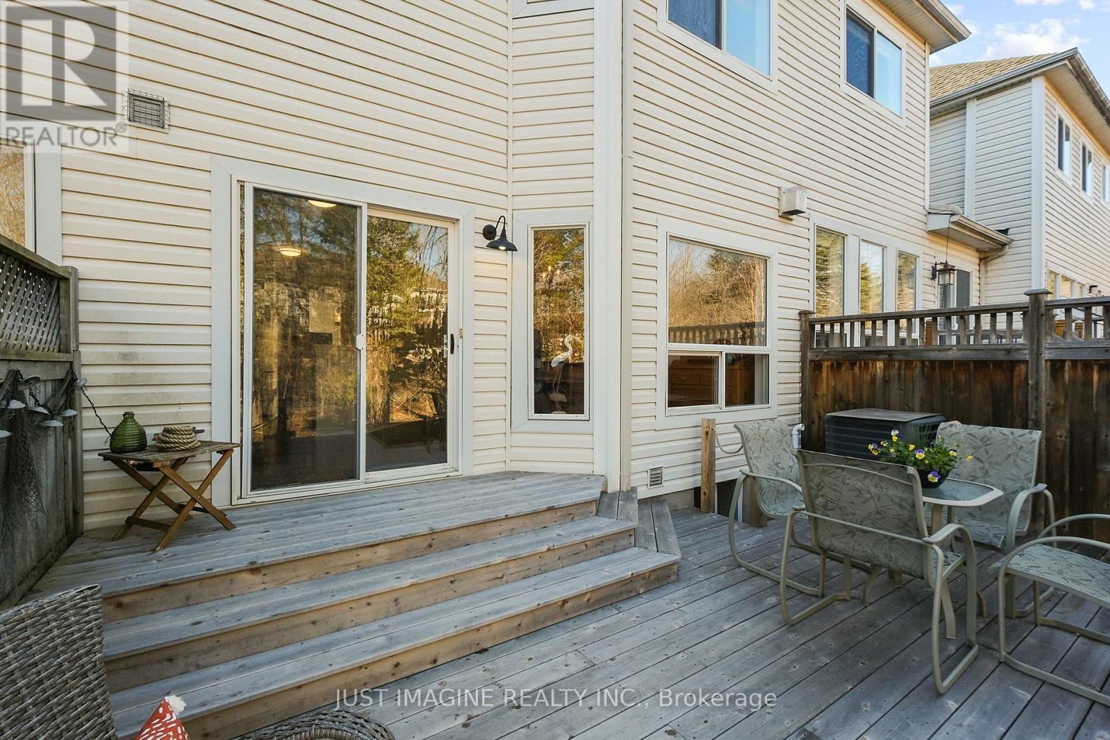 57 HEMLO CRESCENT Image 42