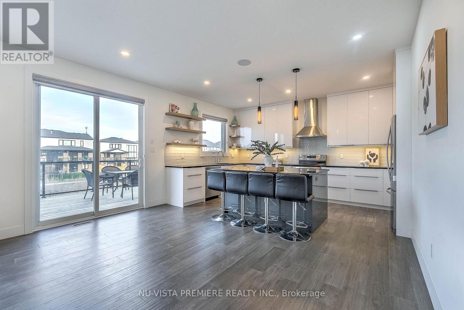 1357 MEDWAY PARK DRIVE Image 10