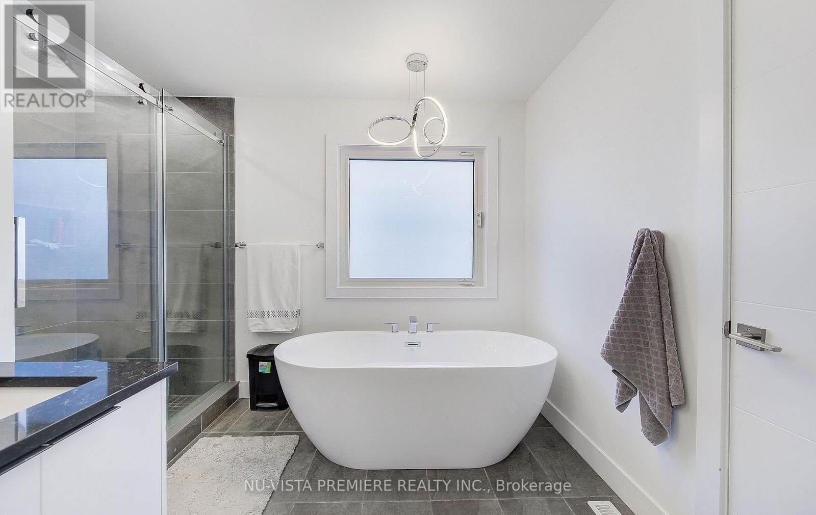 1357 MEDWAY PARK DRIVE Image 24