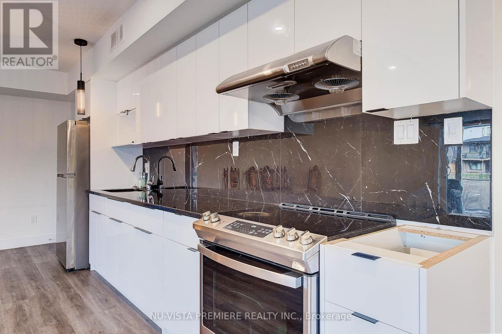 1357 MEDWAY PARK DRIVE Image 37