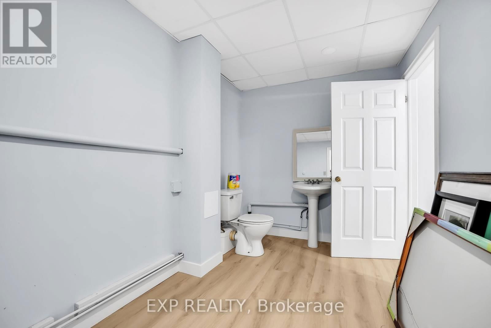 1747 COUNTY ROAD 8 Image 34