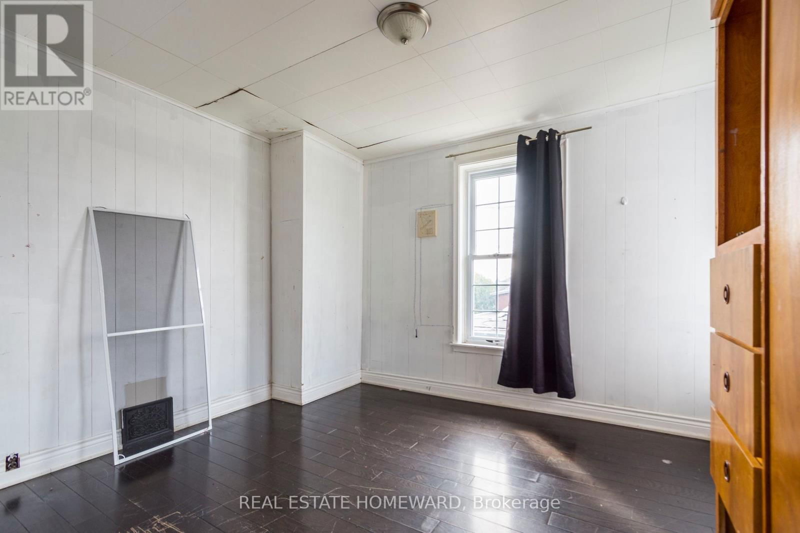 195 VICTORIA AVENUE Image 12