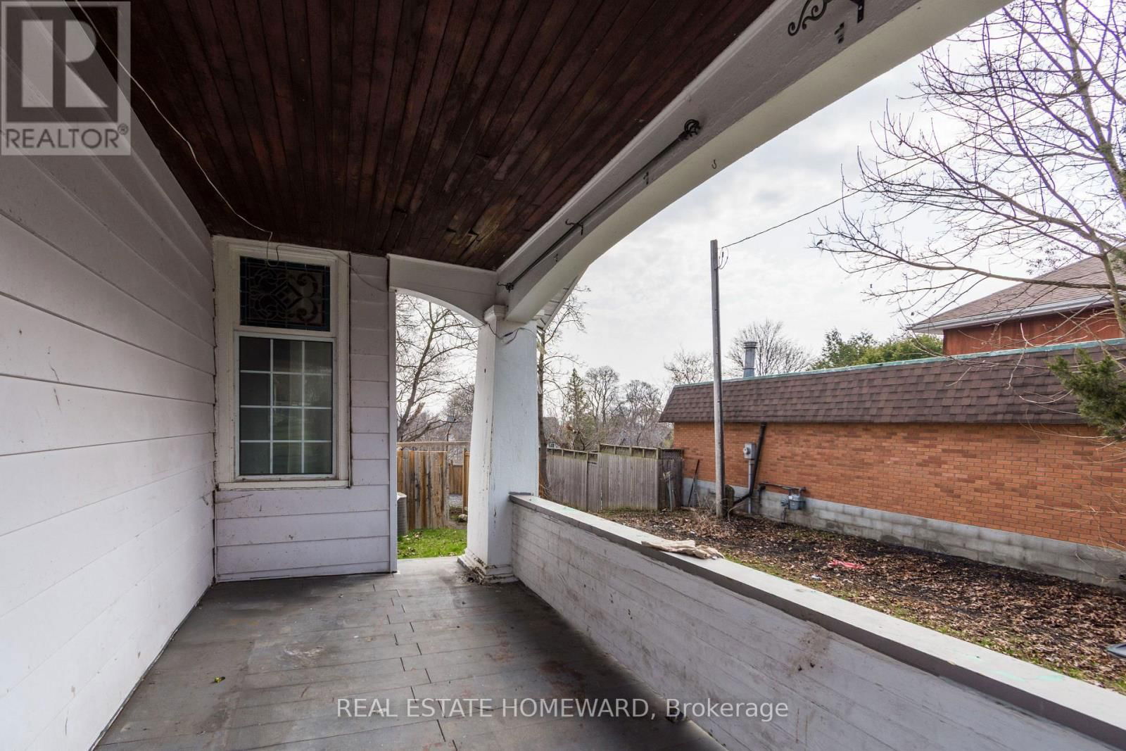 195 VICTORIA AVENUE Image 21
