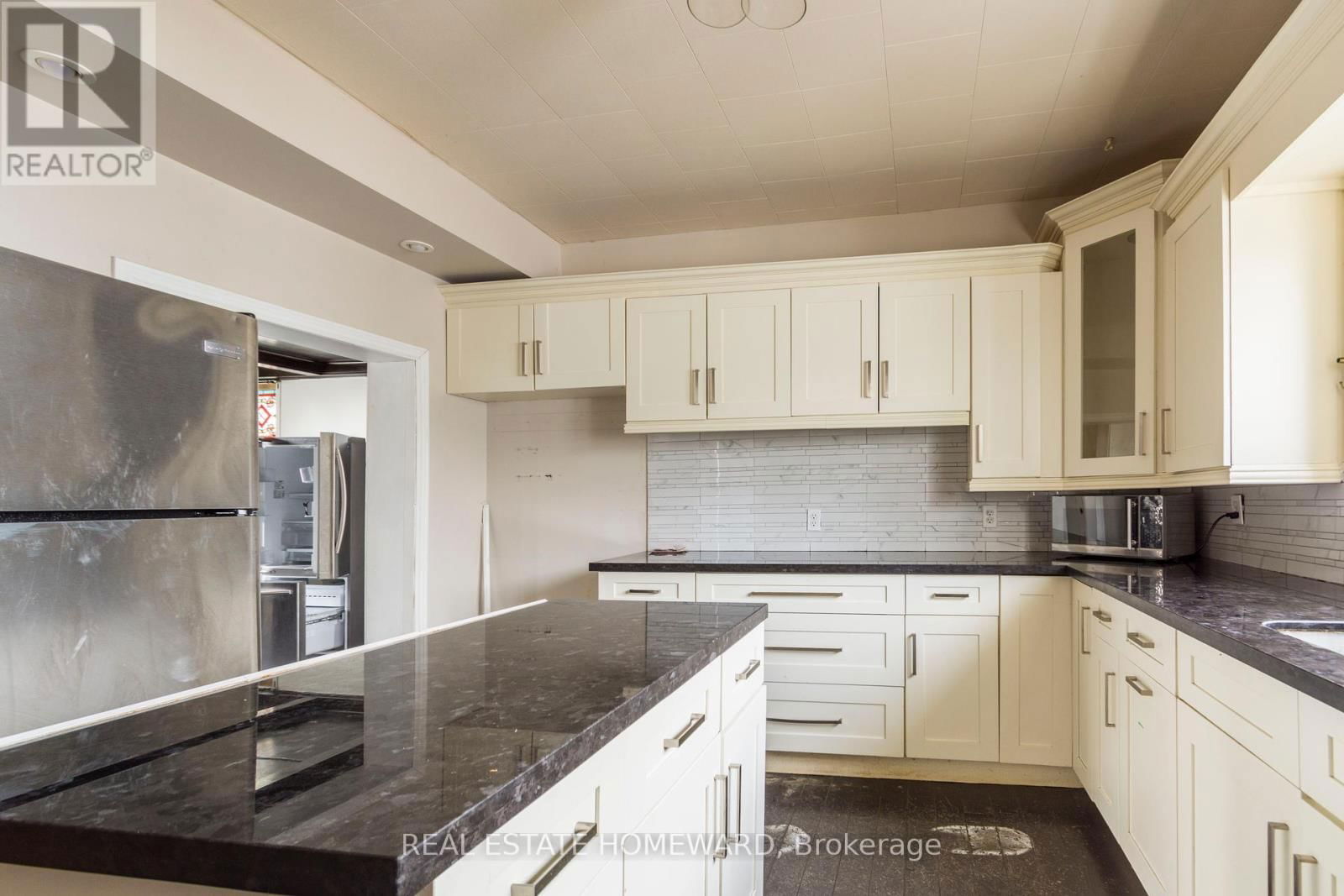 195 VICTORIA AVENUE Image 3
