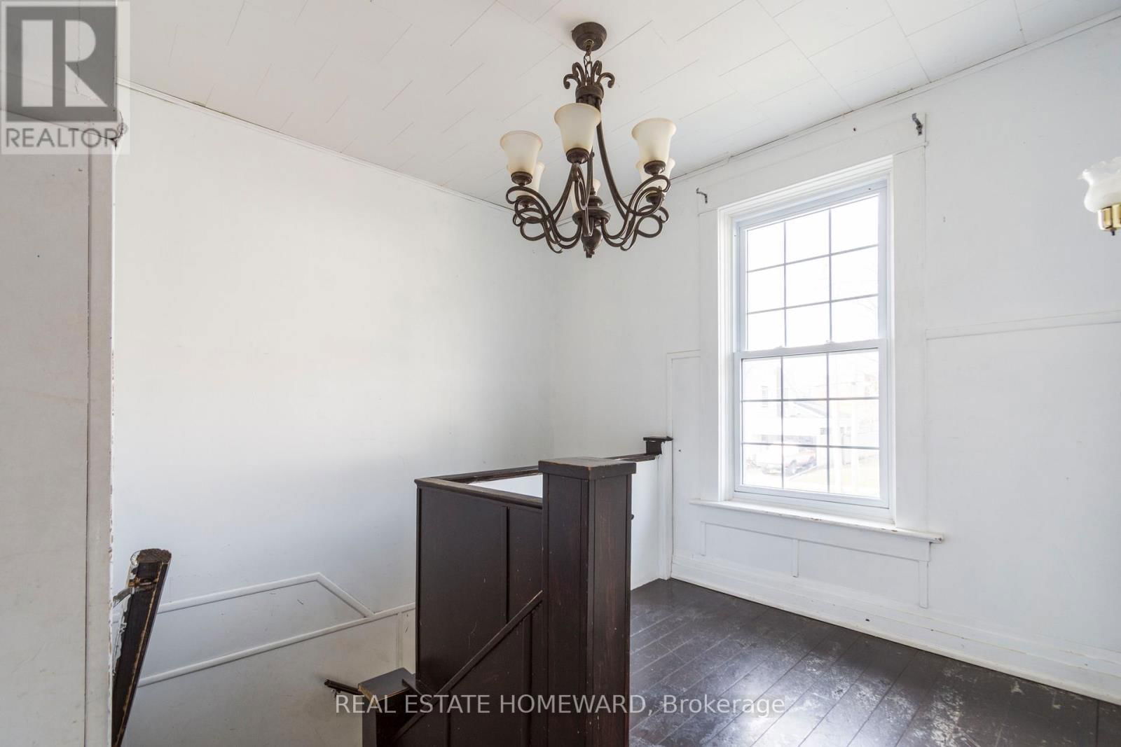 195 VICTORIA AVENUE Image 7