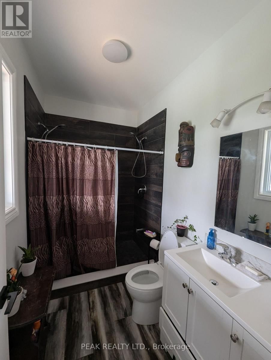 38812 VIENNA STREET Image 11