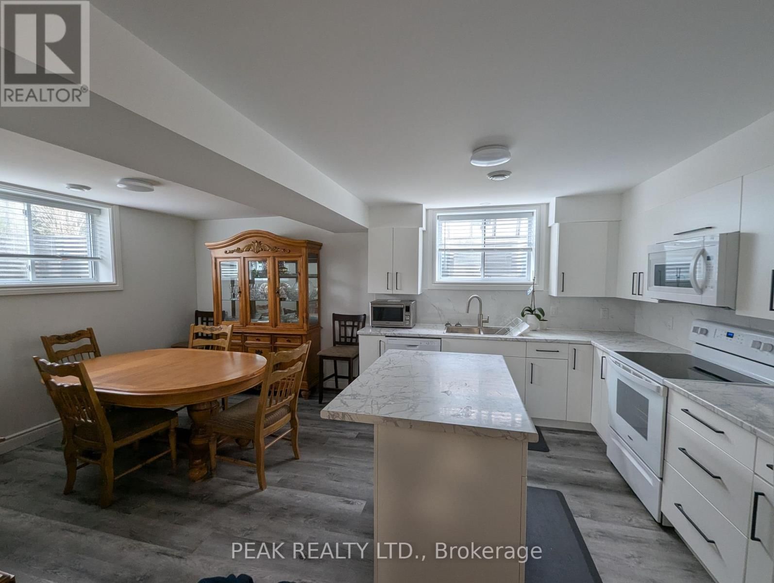 38812 VIENNA STREET Image 12