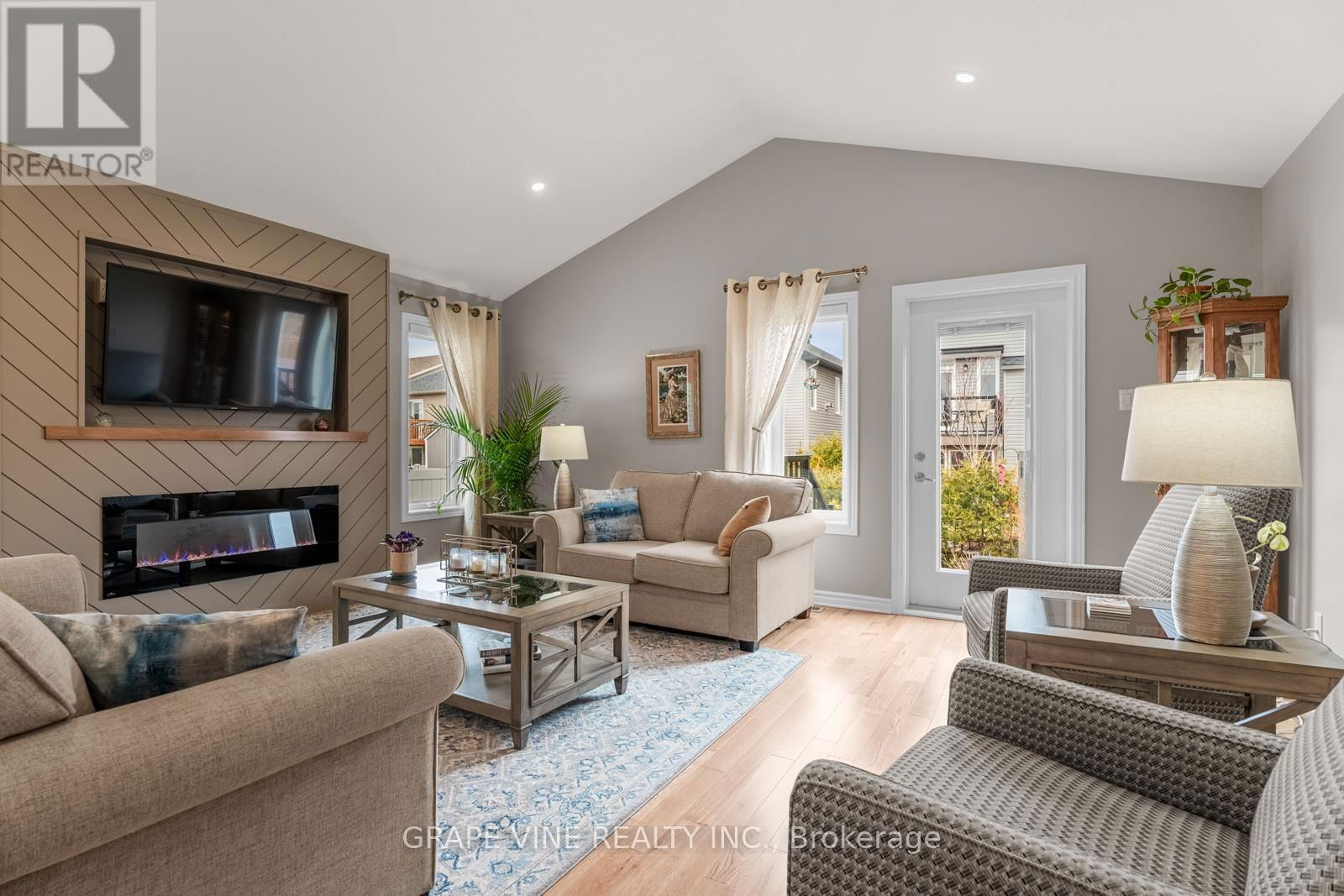 207 MCKENNY STREET Image 15
