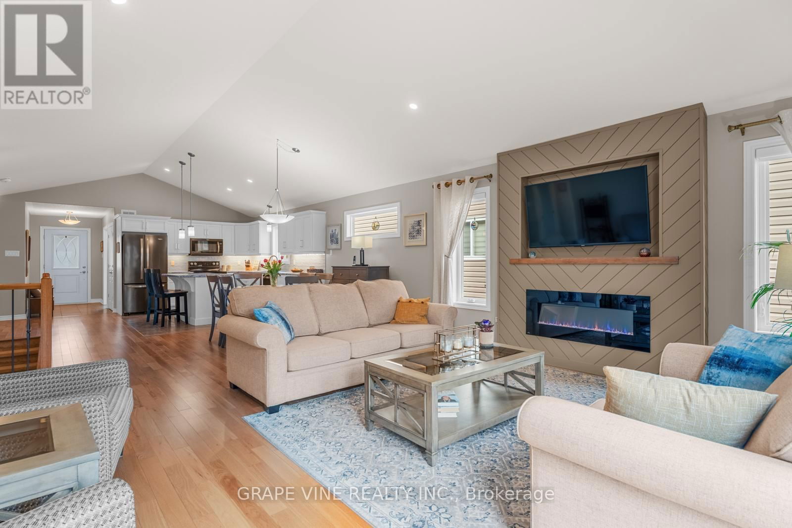 207 MCKENNY STREET Image 18