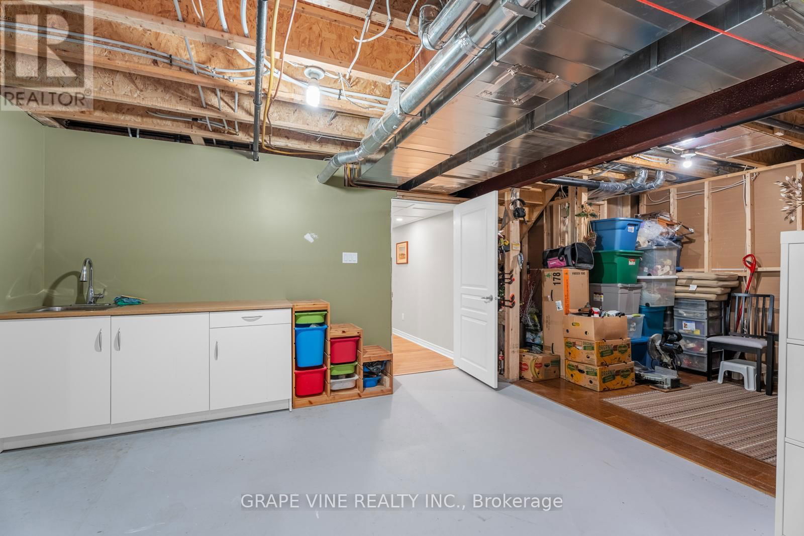 207 MCKENNY STREET Image 32