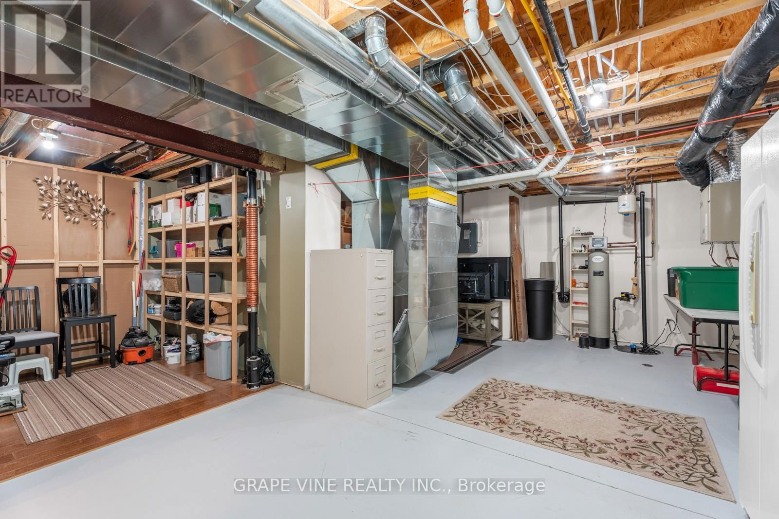 207 MCKENNY STREET Image 33