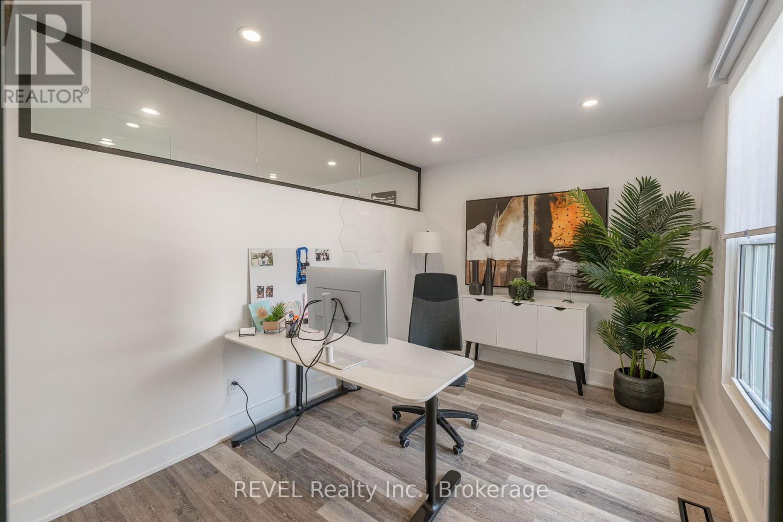 339 MARY STREET Image 29