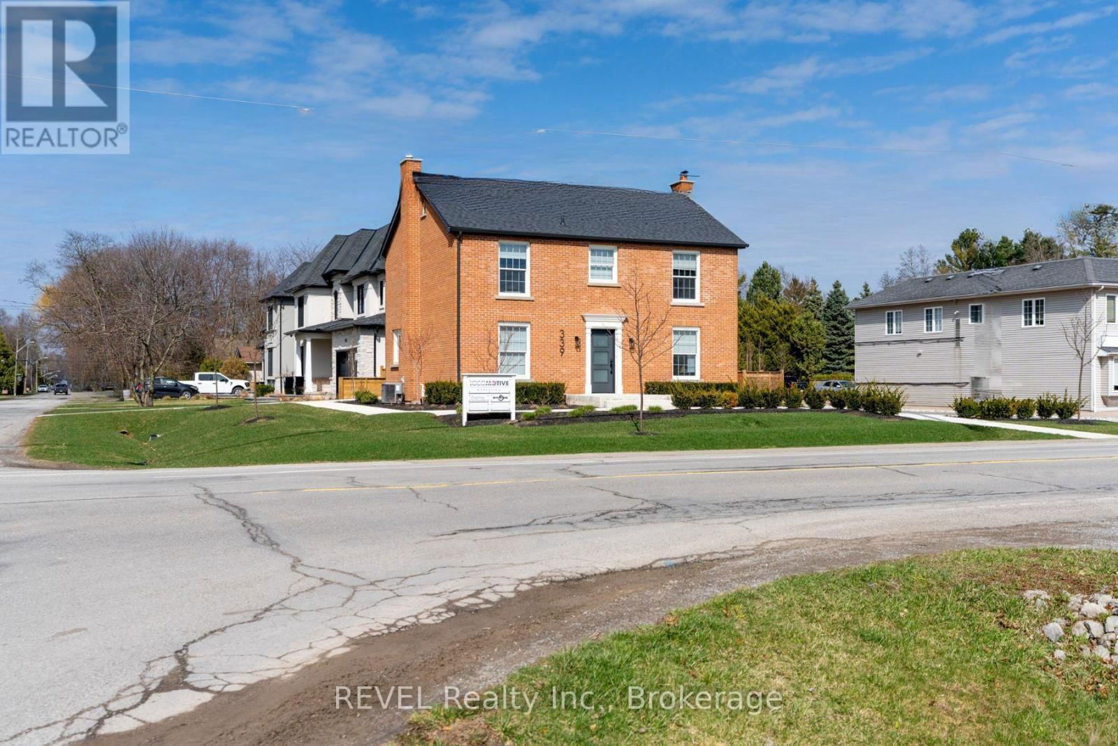 339 MARY STREET Image 3