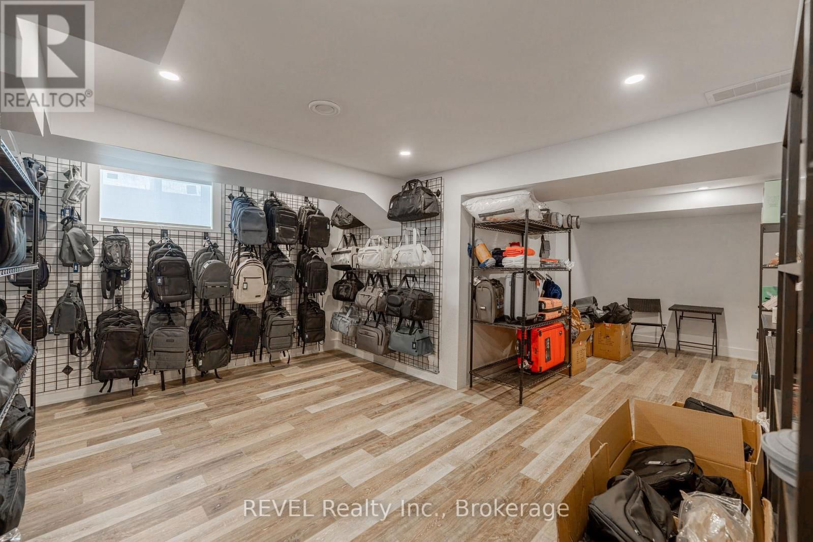 339 MARY STREET Image 35