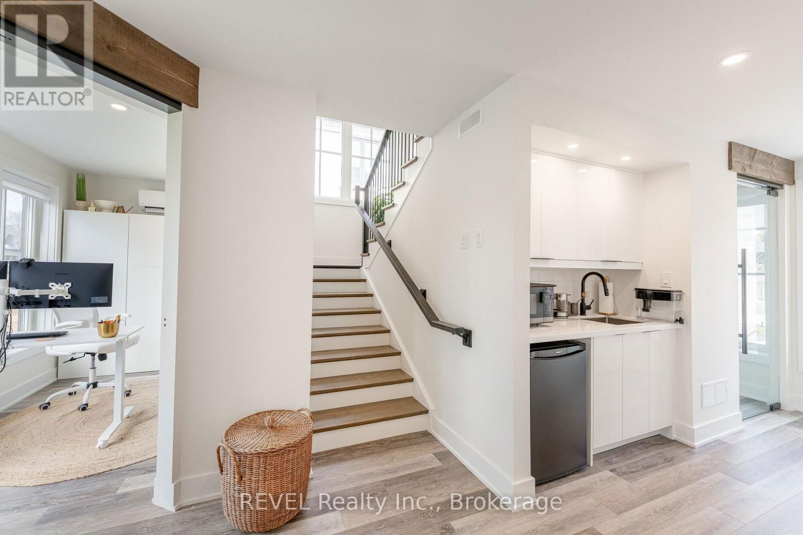 339 MARY STREET Image 38