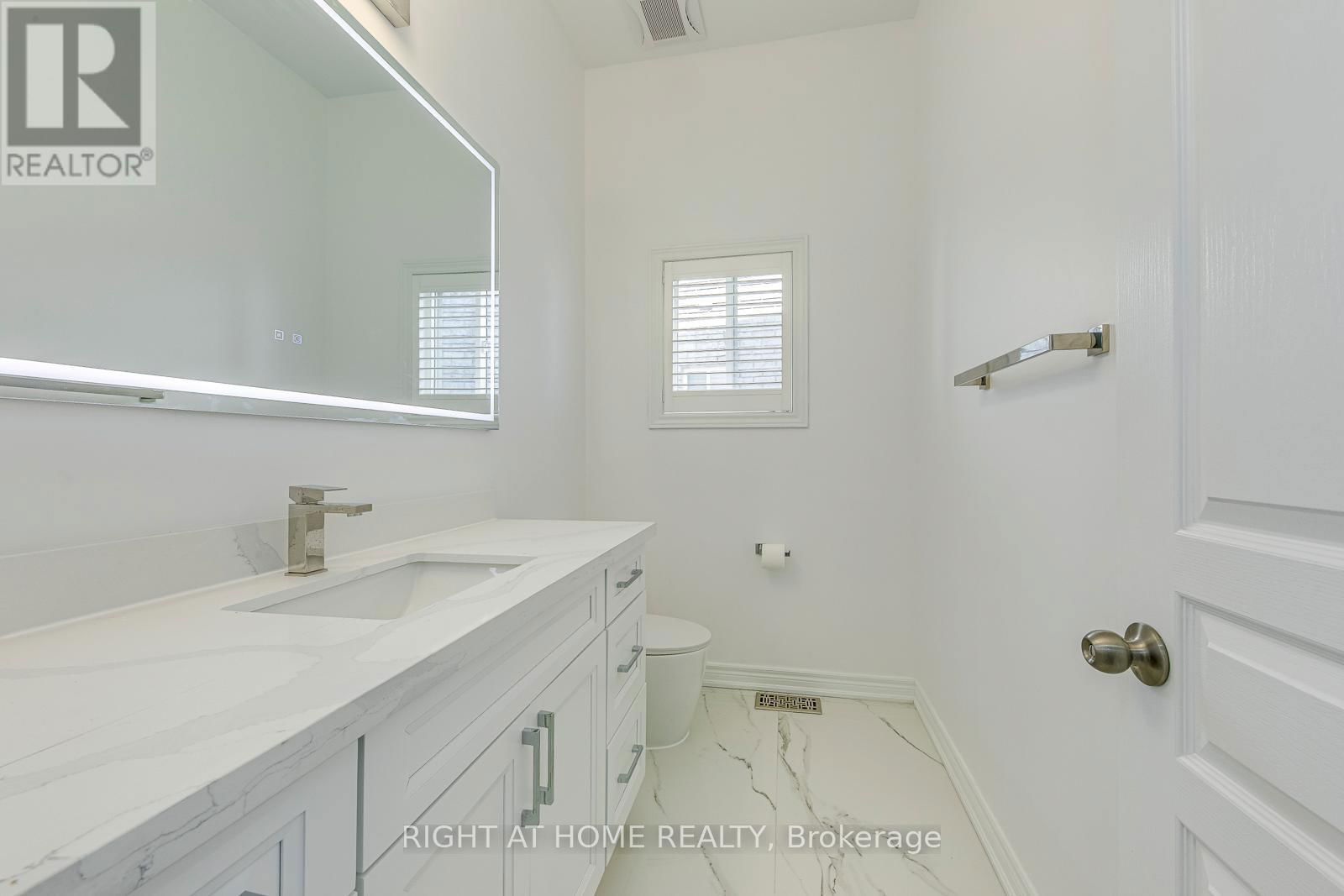 8 HACKAMORE COURT Image 11