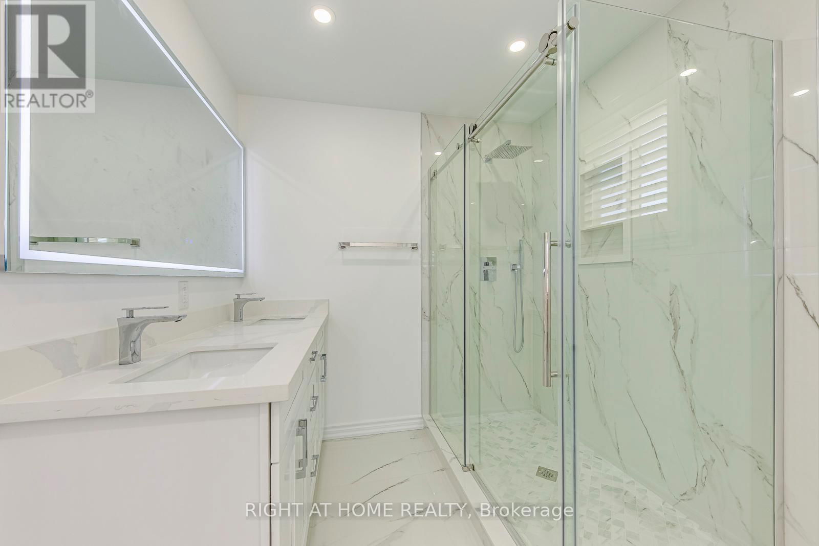8 HACKAMORE COURT Image 31
