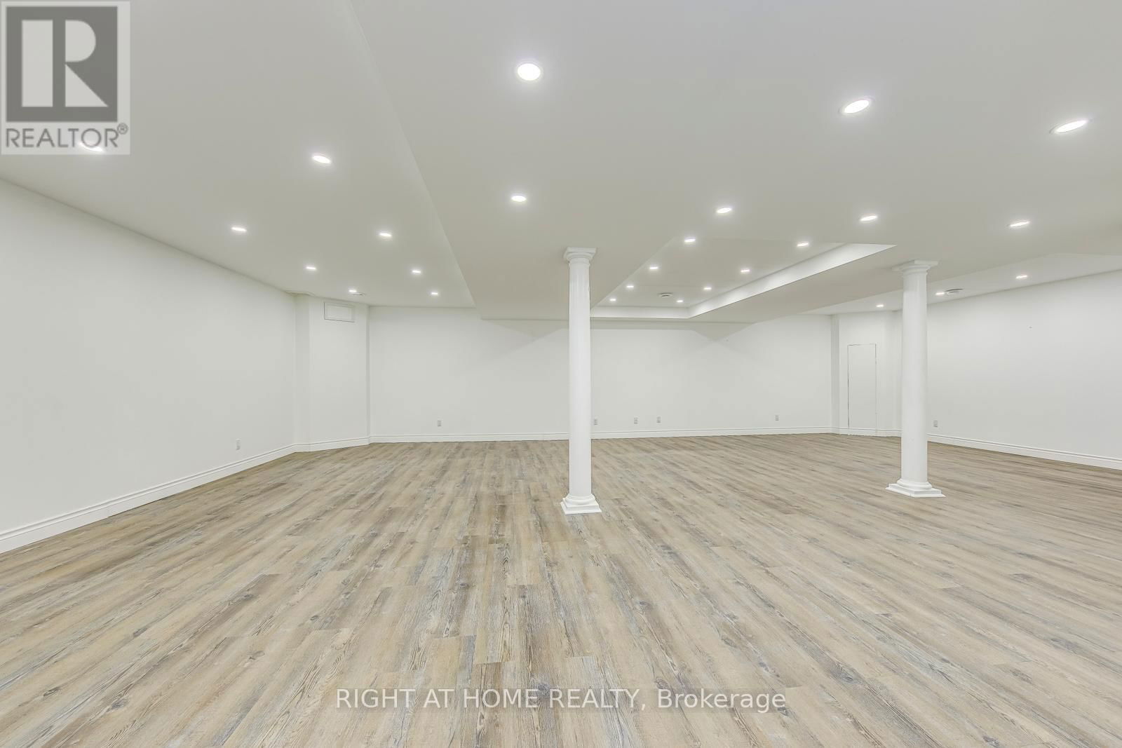 8 HACKAMORE COURT Image 35