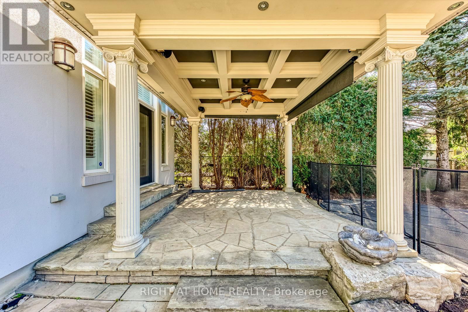 8 HACKAMORE COURT Image 45