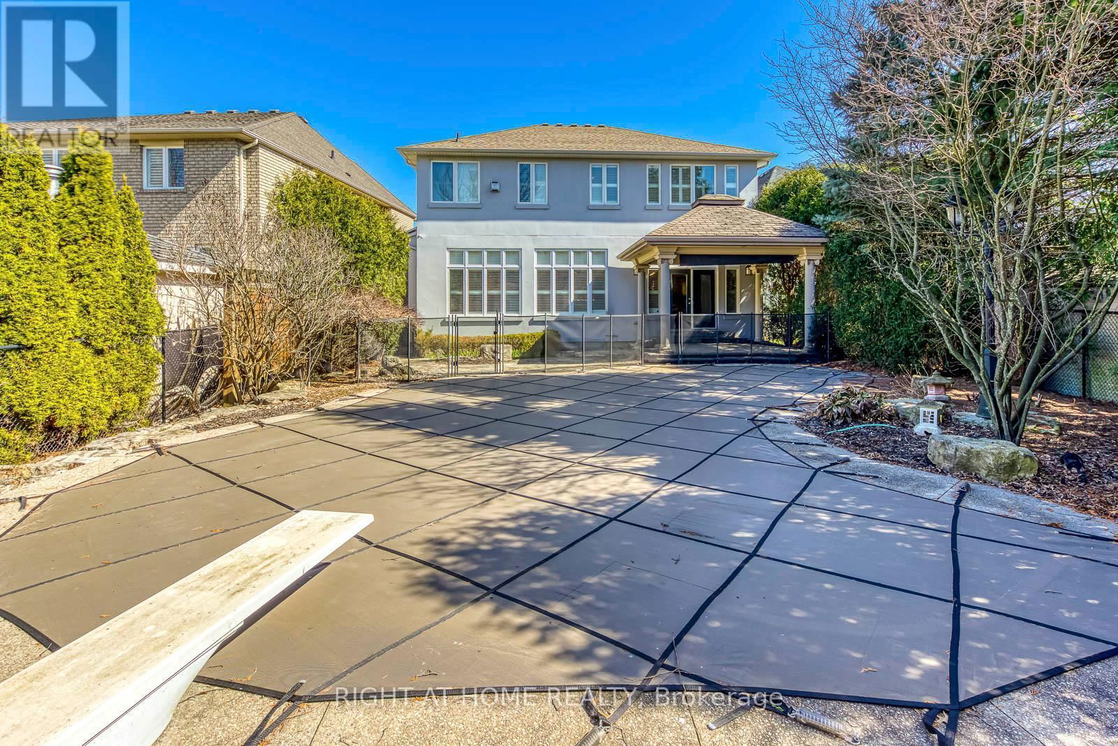 8 HACKAMORE COURT Image 47