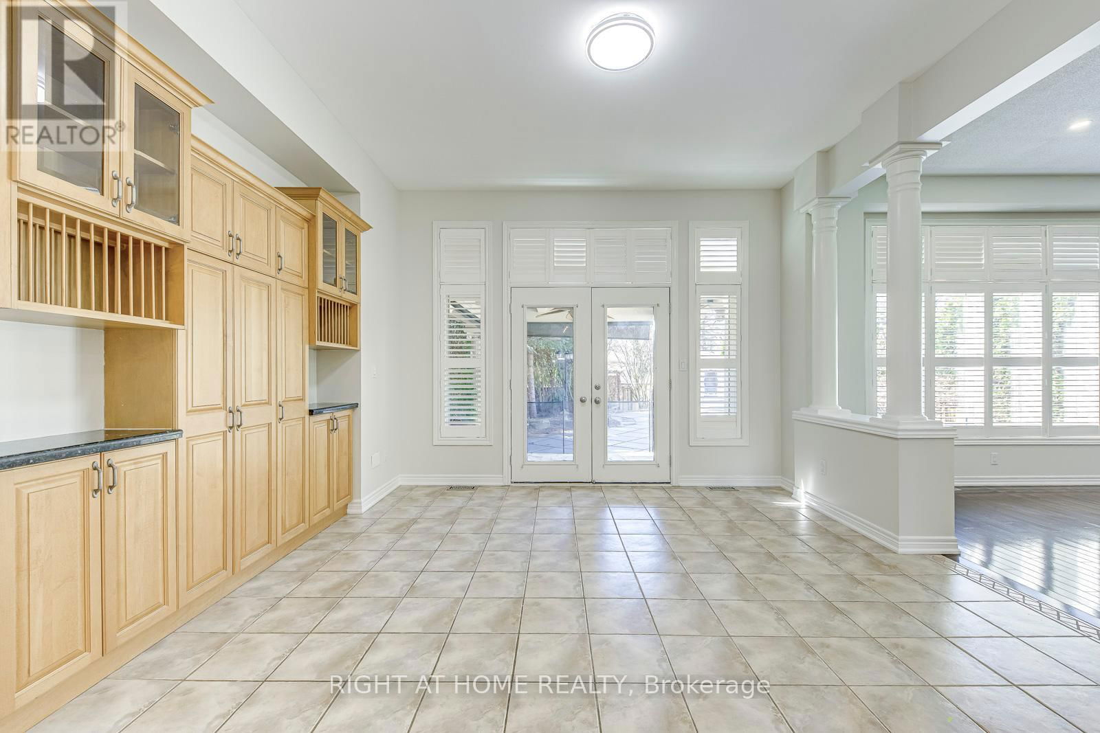 8 HACKAMORE COURT Image 7