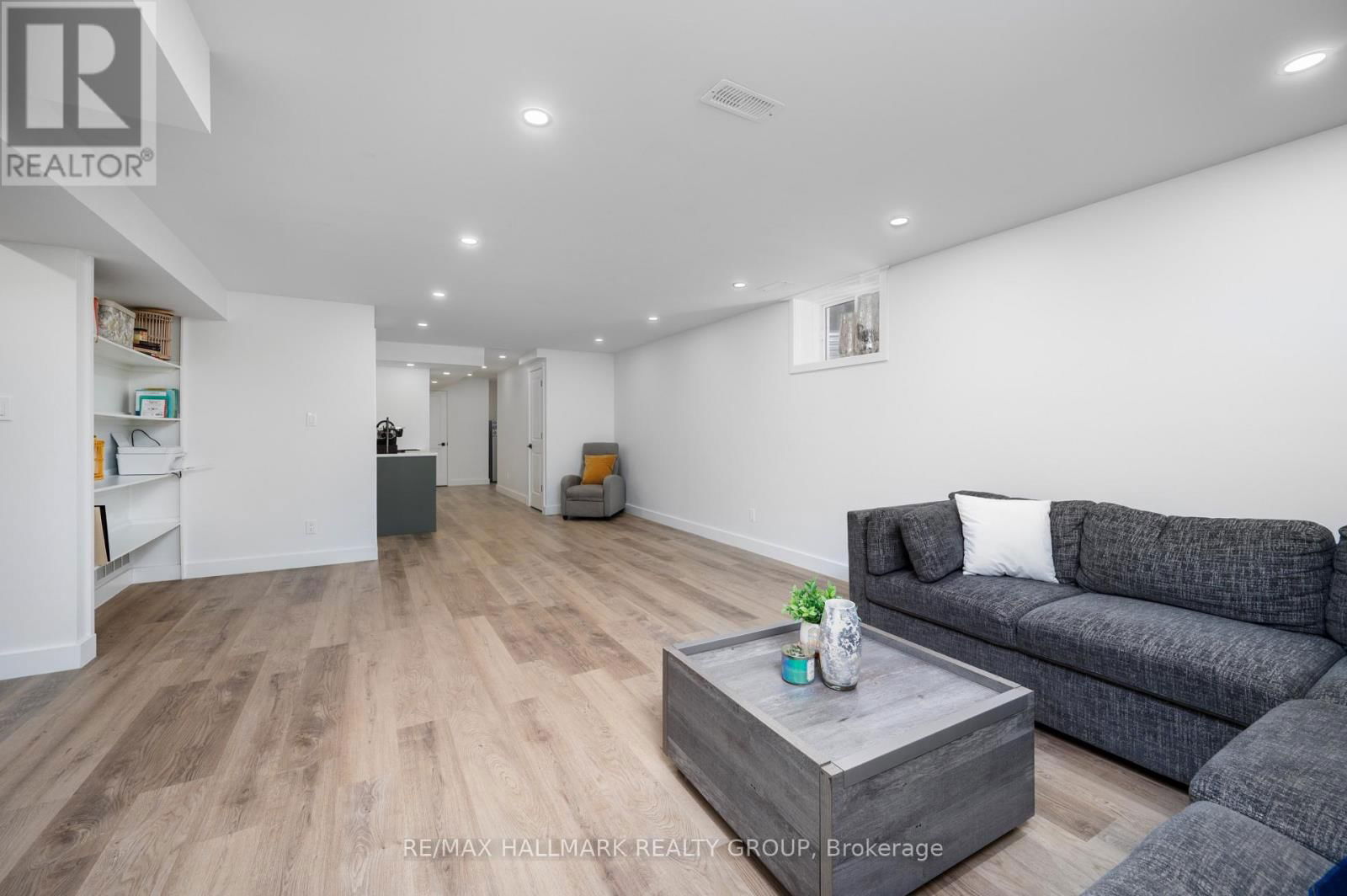 59 DEFENCE STREET Image 27