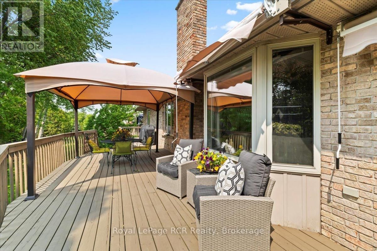 284 2ND AVENUE Image 33