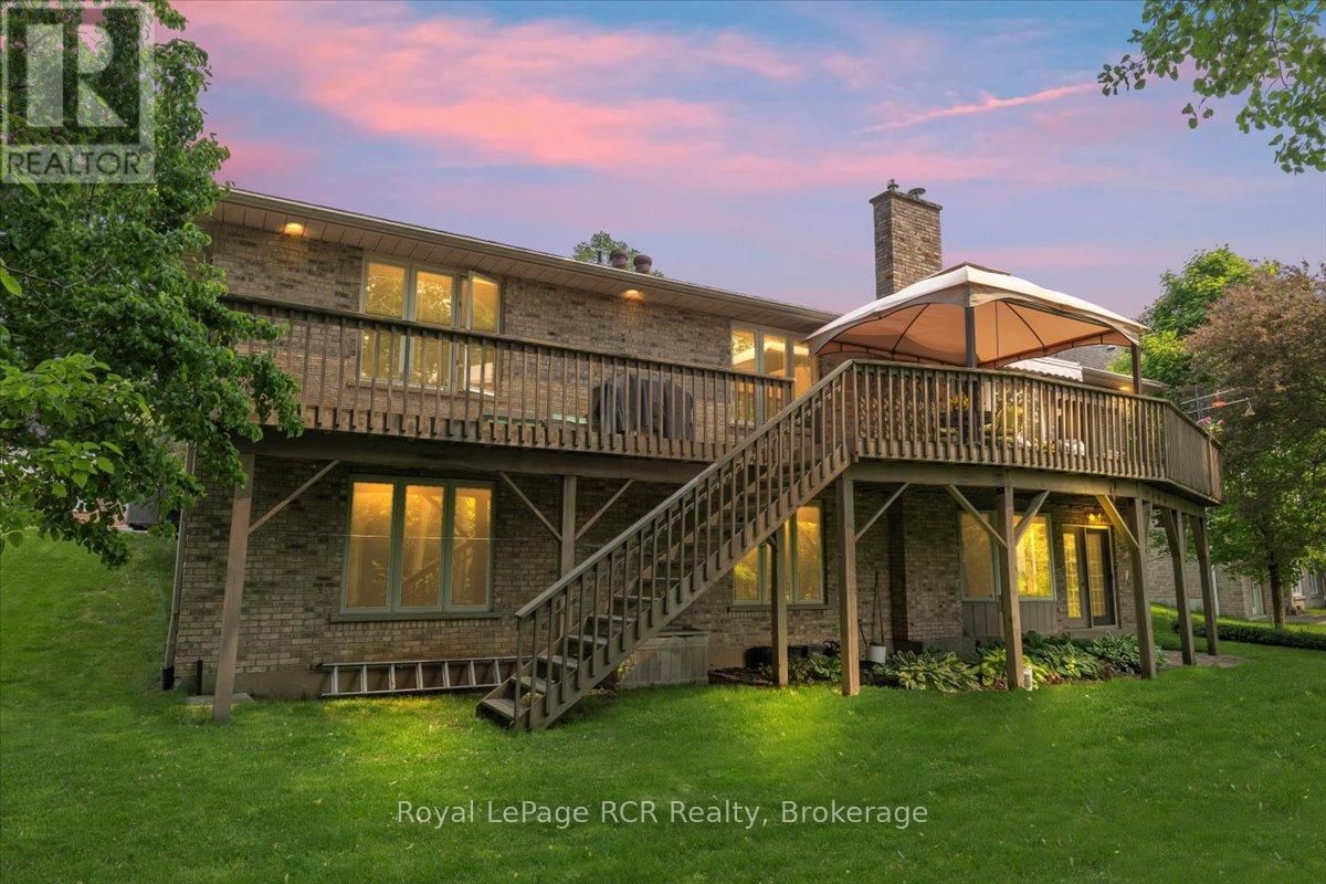 284 2ND AVENUE Image 38