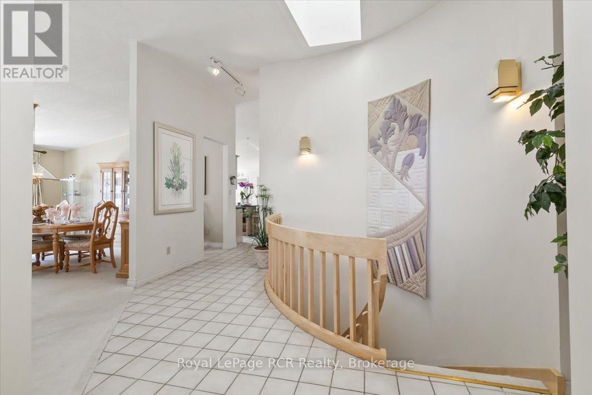 284 2ND AVENUE Image 4