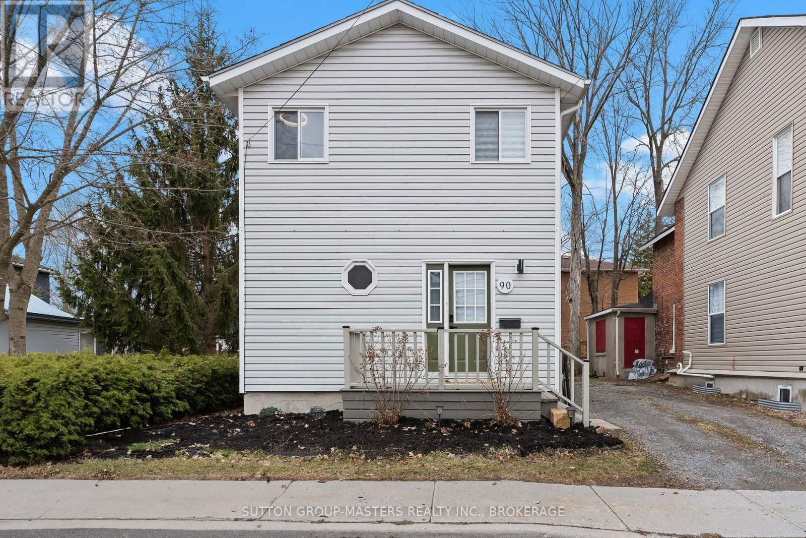 90 HICKORY STREET Image 1