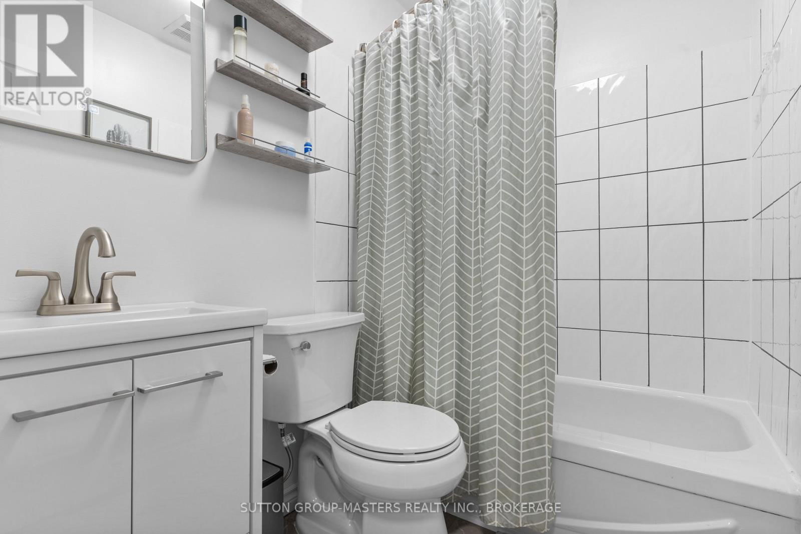 90 HICKORY STREET Image 22
