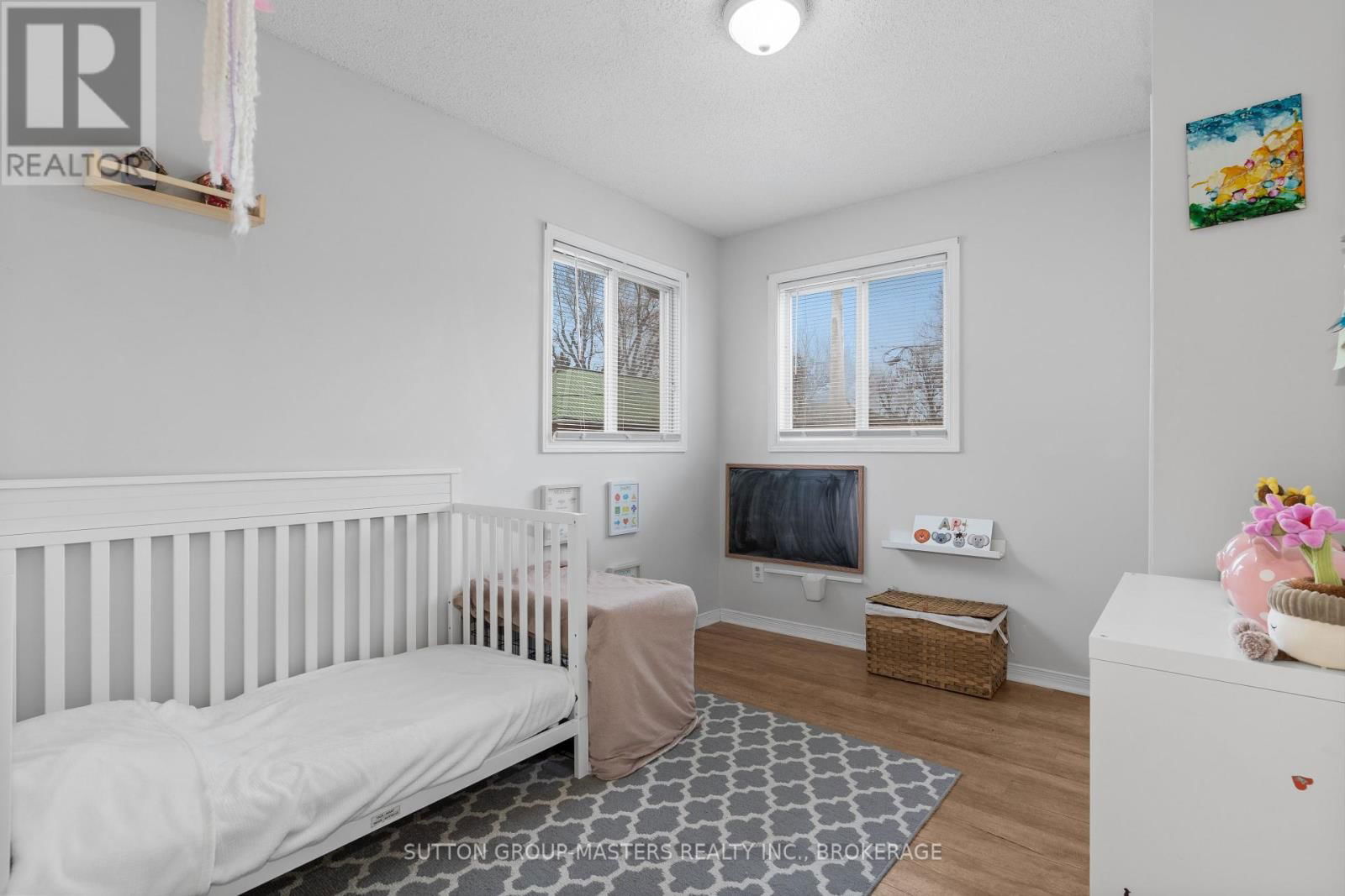 90 HICKORY STREET Image 23