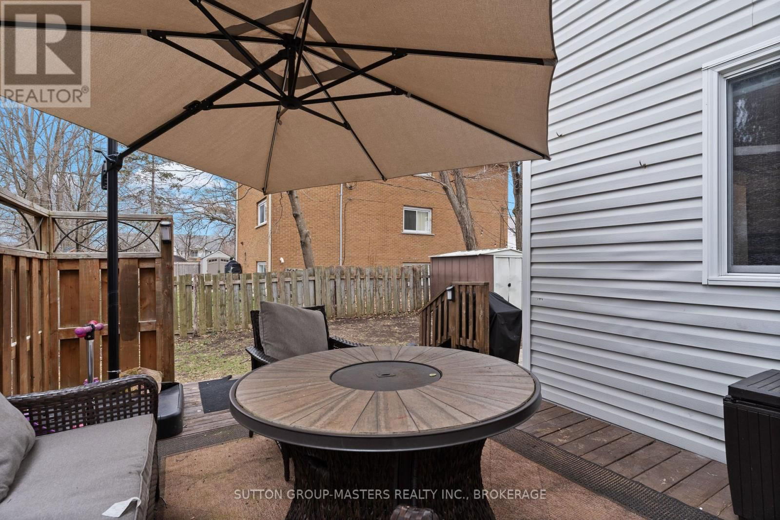 90 HICKORY STREET Image 27