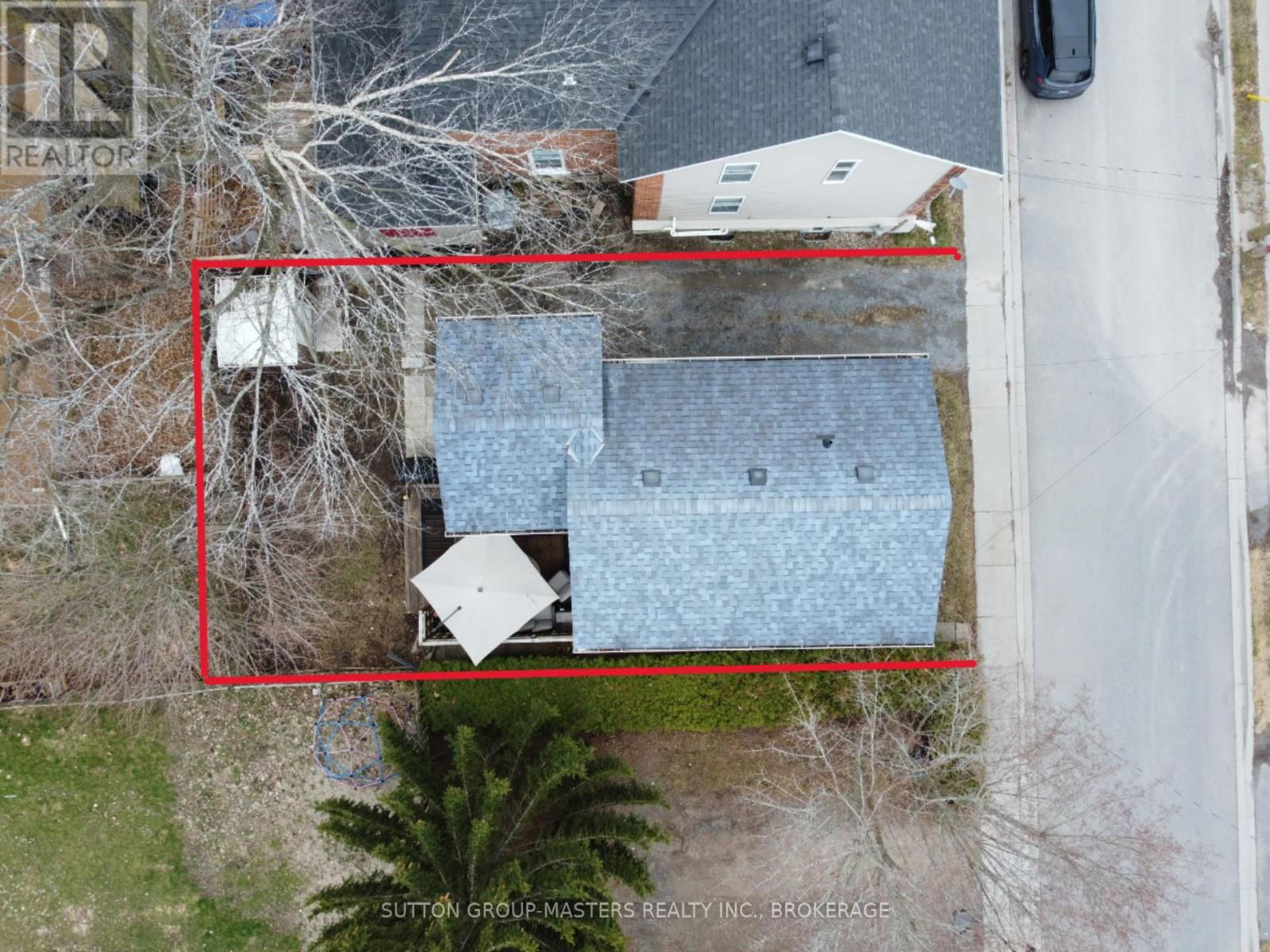 90 HICKORY STREET Image 37