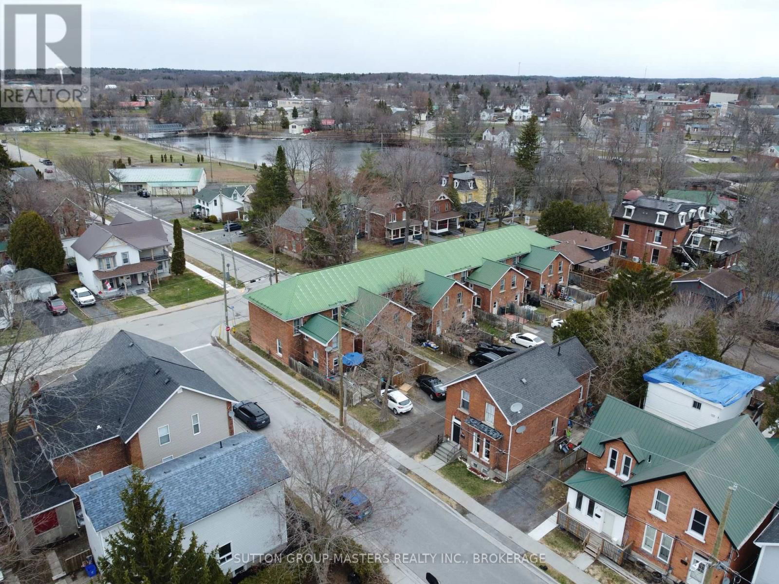 90 HICKORY STREET Image 38