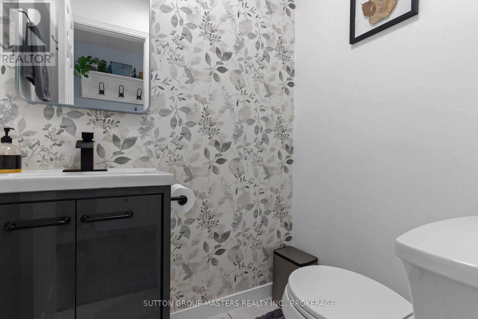 90 HICKORY STREET Image 6