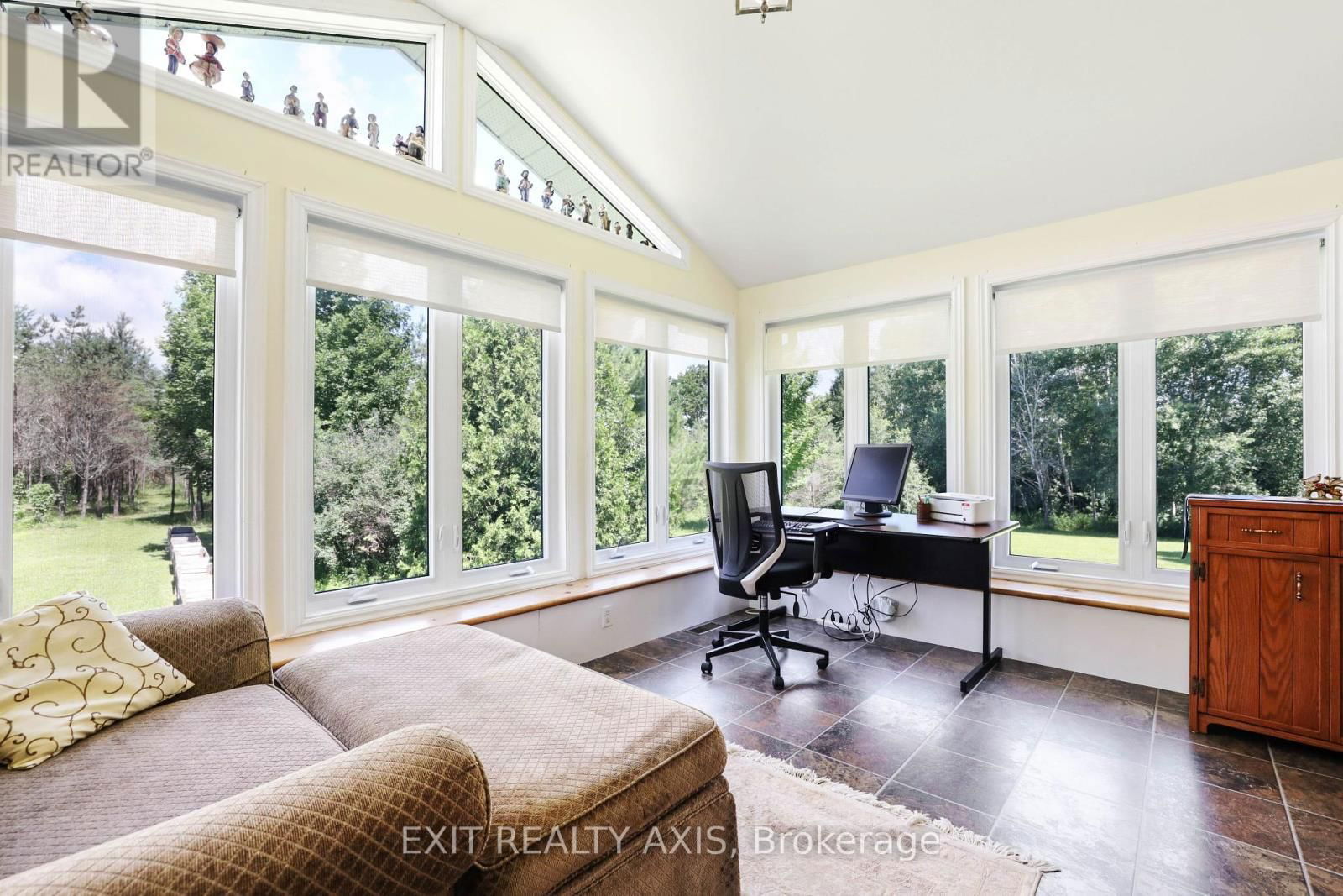 42 STRICKLAND ROAD Image 13