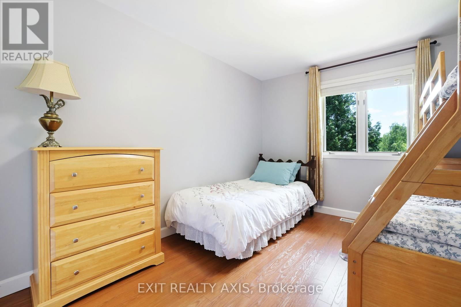 42 STRICKLAND ROAD Image 17